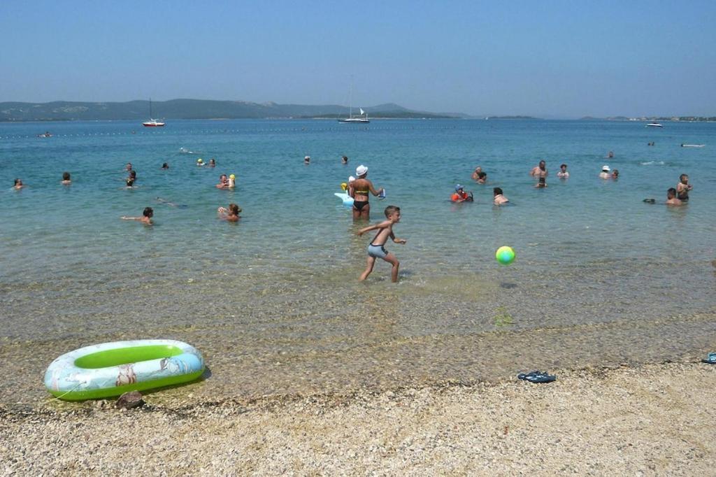Apartments Adelheid In Biograd, Close To The Beach بيوغْغاد نا موغو المظهر الخارجي الصورة