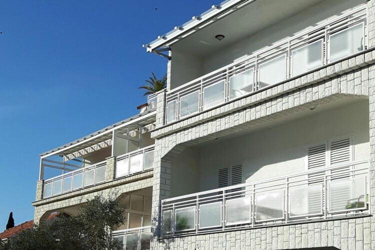 Apartments Adelheid In Biograd, Close To The Beach بيوغْغاد نا موغو المظهر الخارجي الصورة